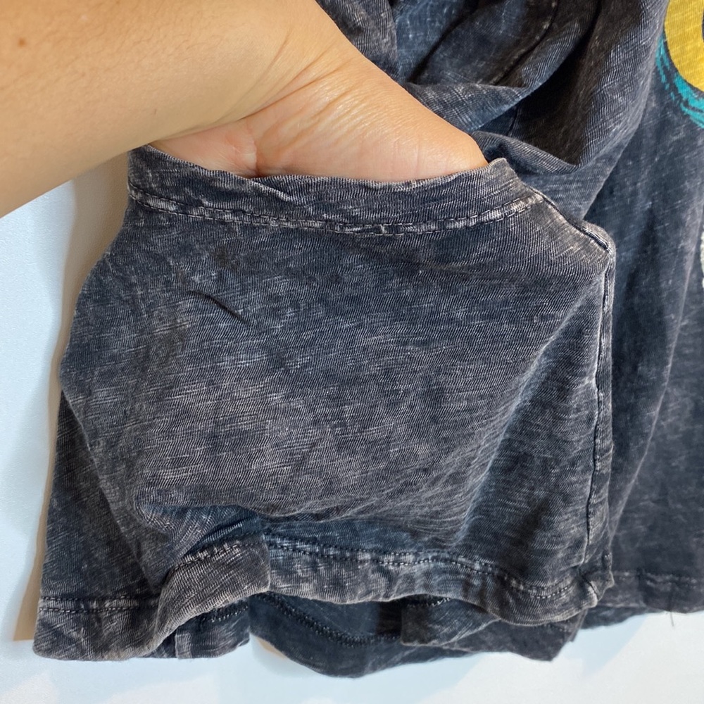 Jess & Jane Java Distressed Tunic Top Long Sleeve… - image 3